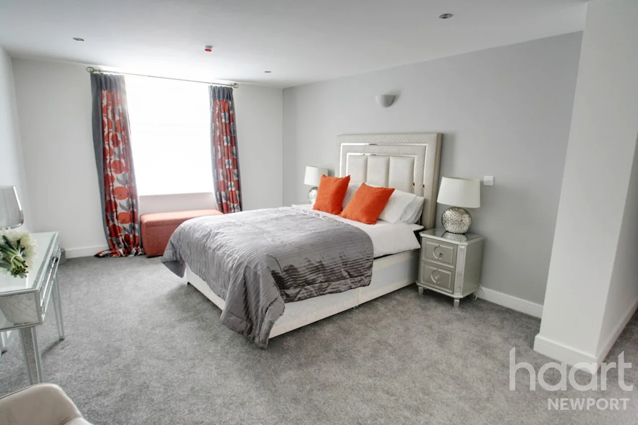 Castle View, Newport, NP20, photo 12