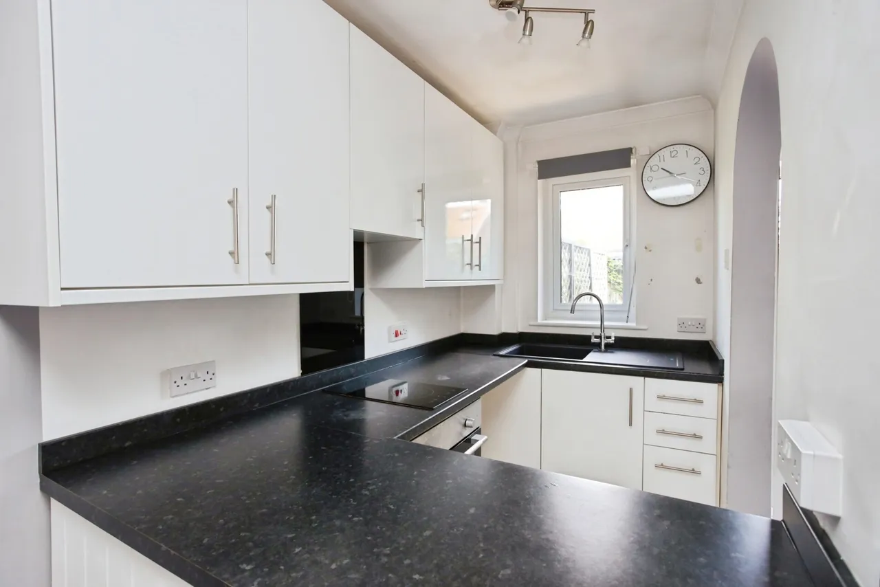 High Street, Ticehurst, TN5, photo 2