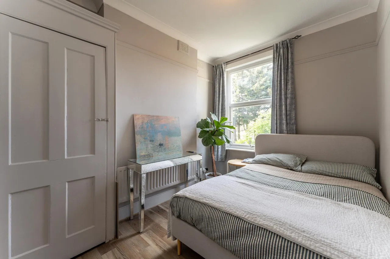 Crawley Road, London, N22, photo 16