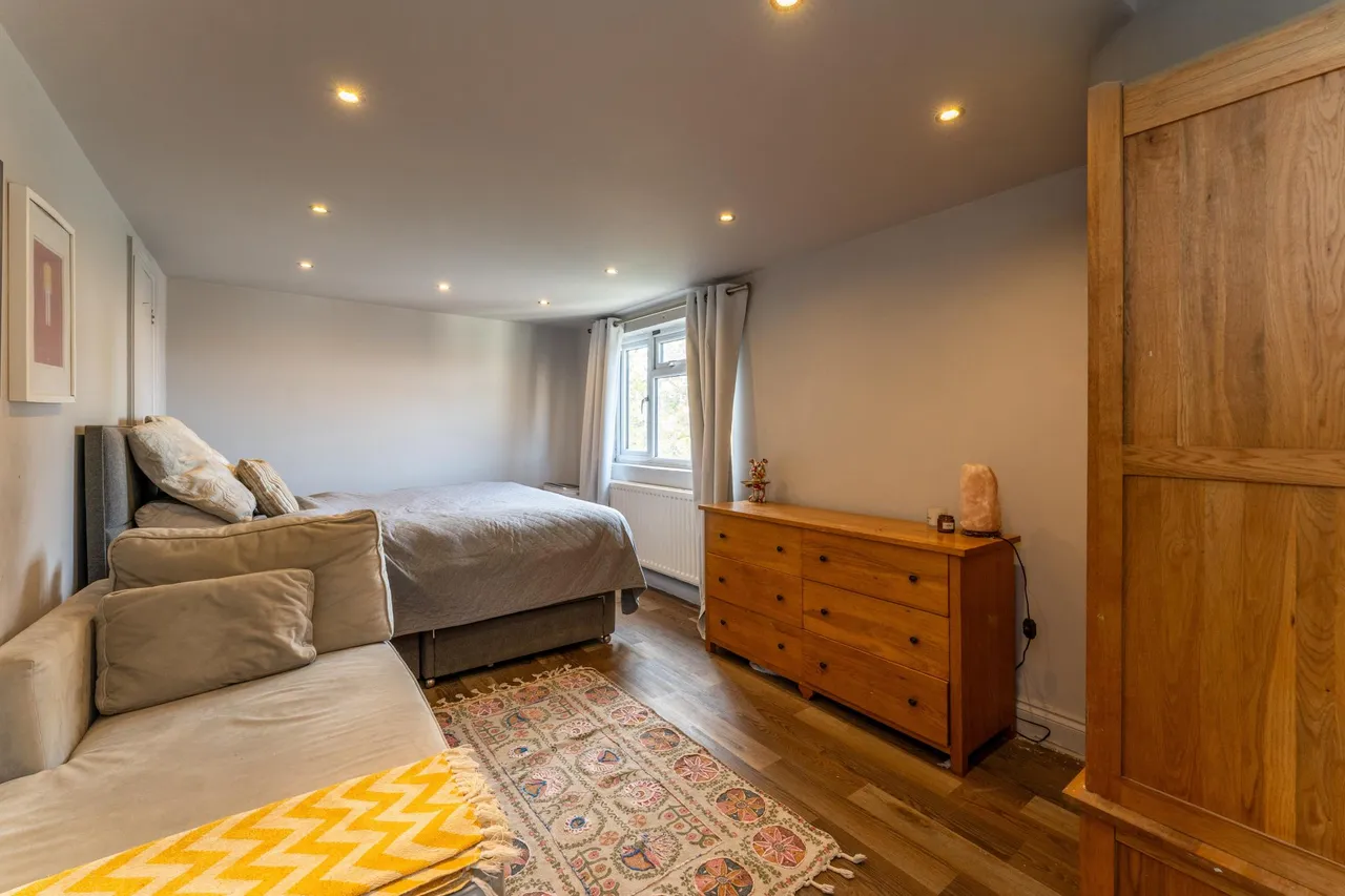 Crawley Road, London, N22, photo 8