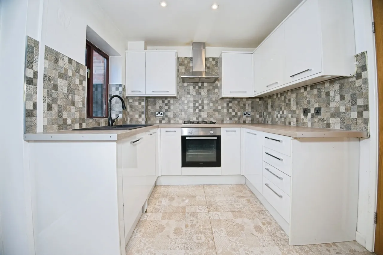 Heol Y Ddol, Caerphilly, CF83, photo 4