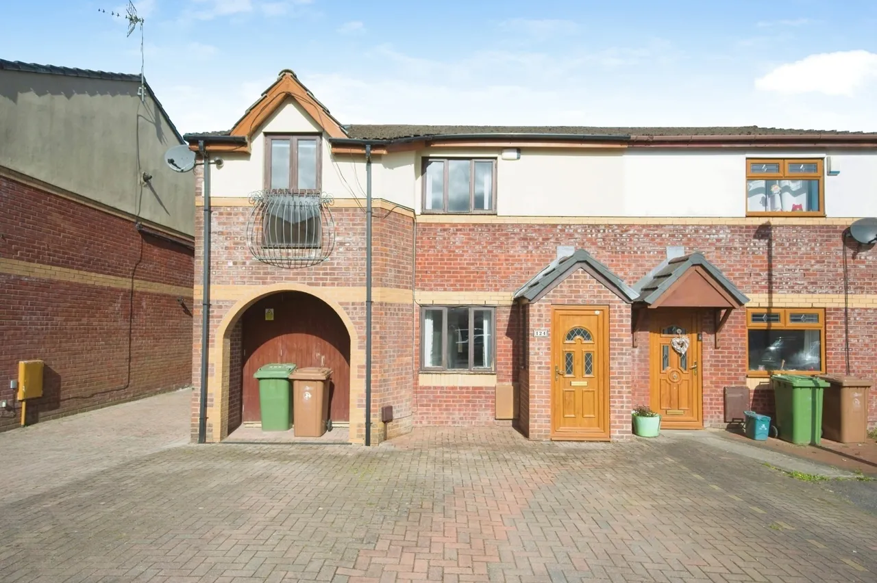3 bed house for sale — Heol Y Ddol, Caerphilly, CF83