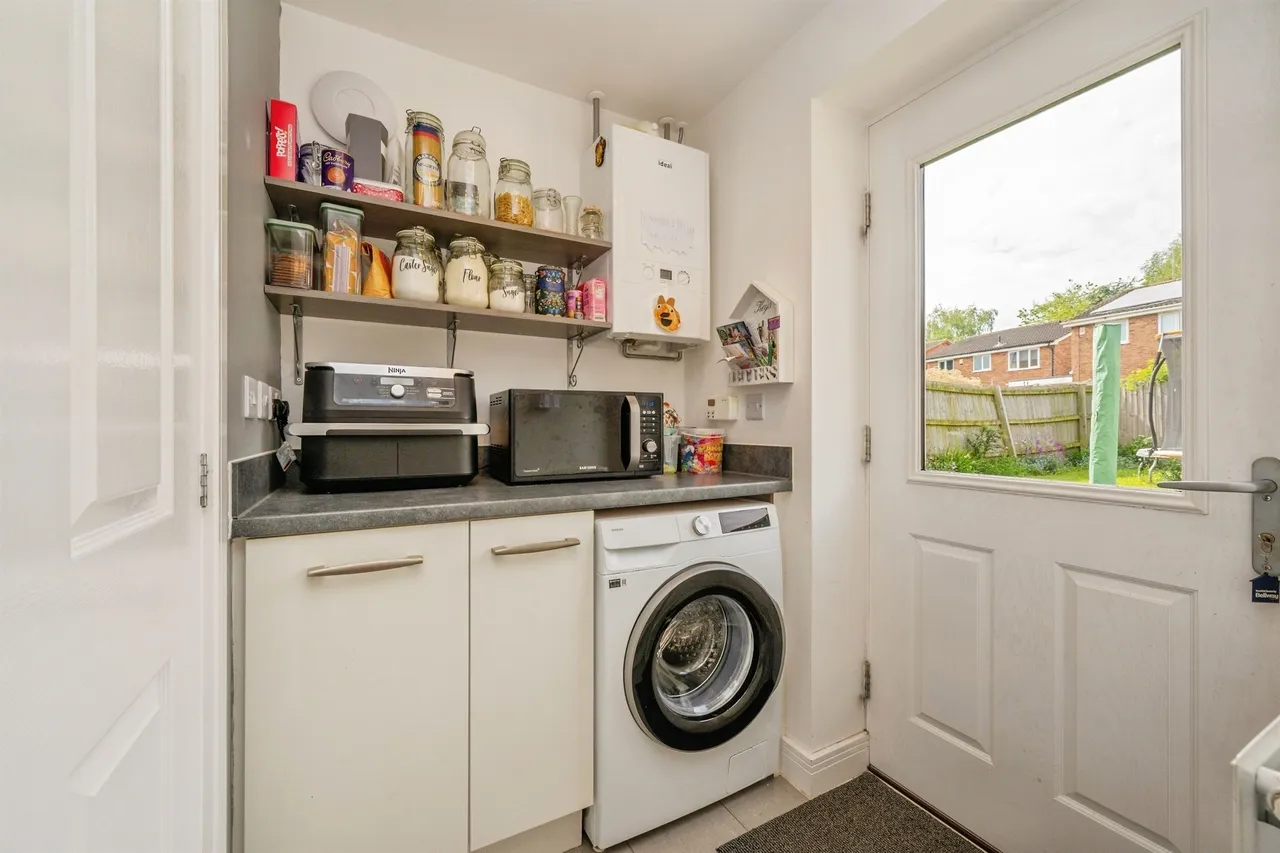 Booton Field Crescent, Chellaston, DE73, photo 8