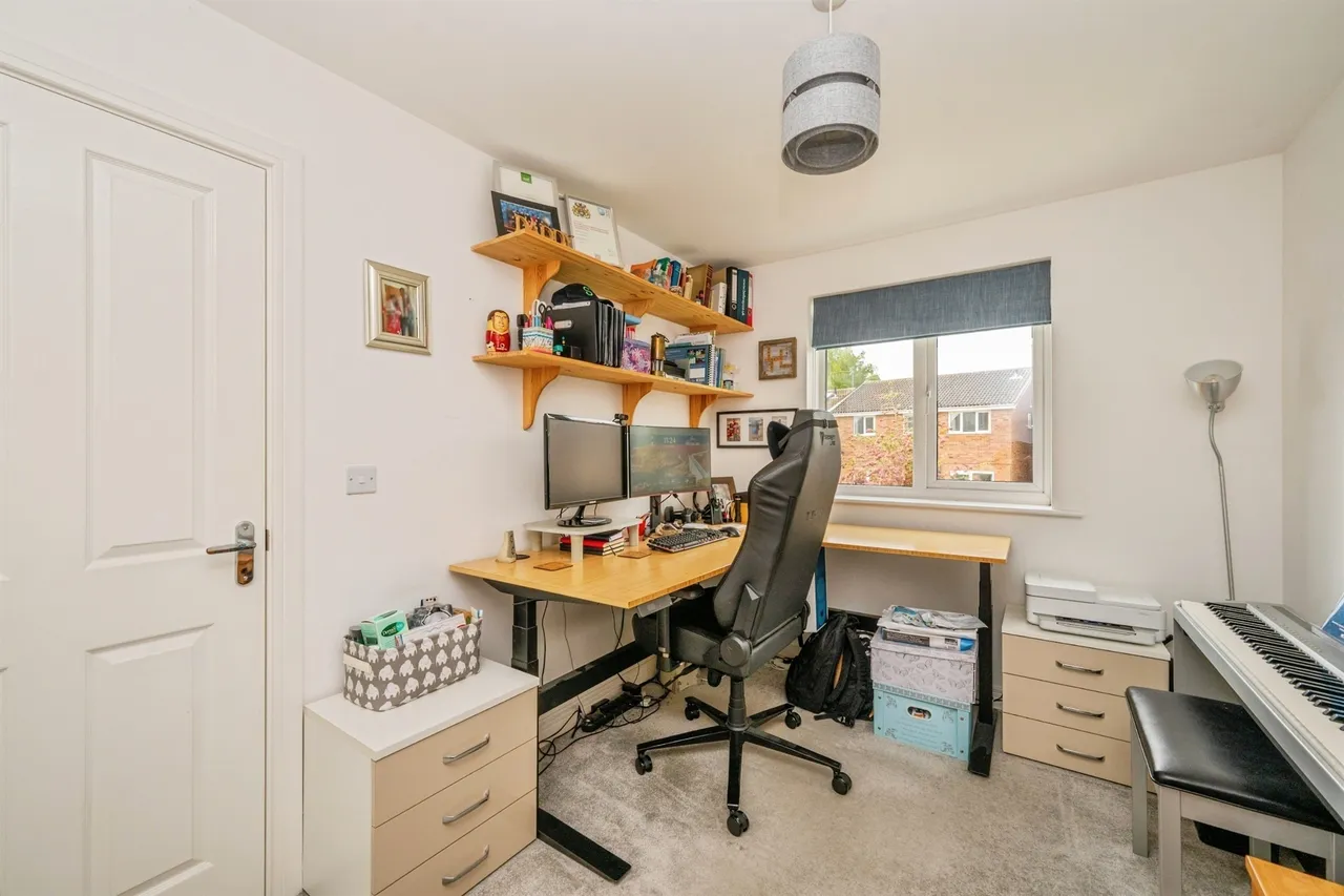 Booton Field Crescent, Chellaston, DE73, photo 15