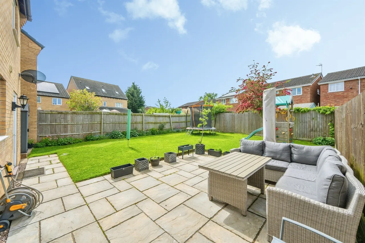 Booton Field Crescent, Chellaston, DE73, photo 19