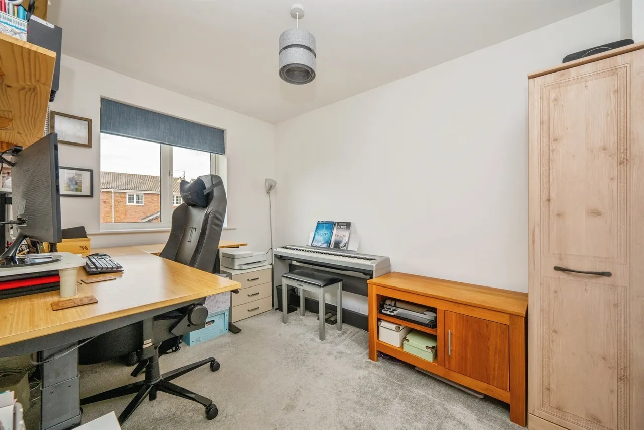 Booton Field Crescent, Chellaston, DE73, photo 16