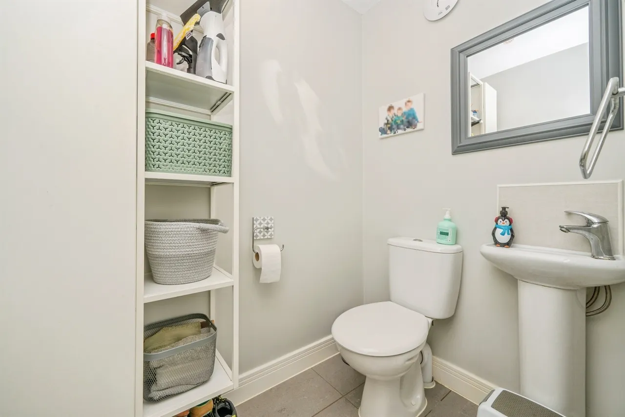 Booton Field Crescent, Chellaston, DE73, photo 9