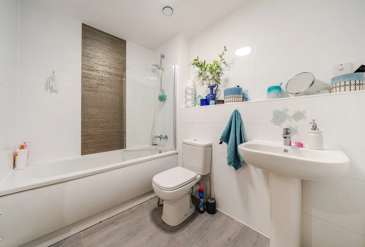 Whitchurch Lane, Bristol, BS14 0TL, photo 11