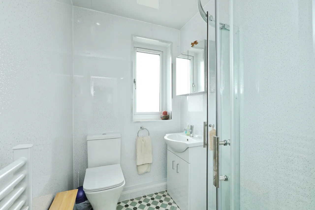 Canal View, Doncaster, DN7, photo 15