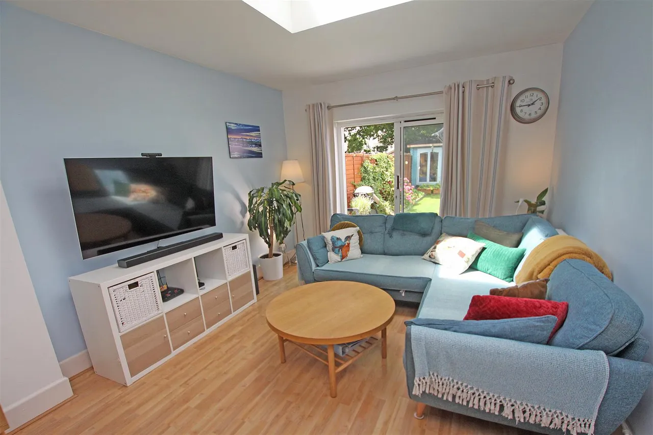 Redbreast Road, Bournemouth, photo 3
