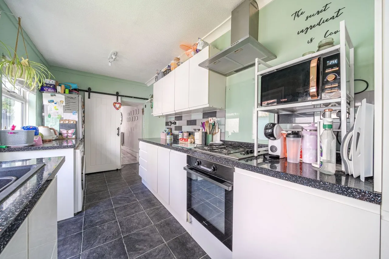 Lower Gaydon Street, Barnstaple, EX32, photo 2