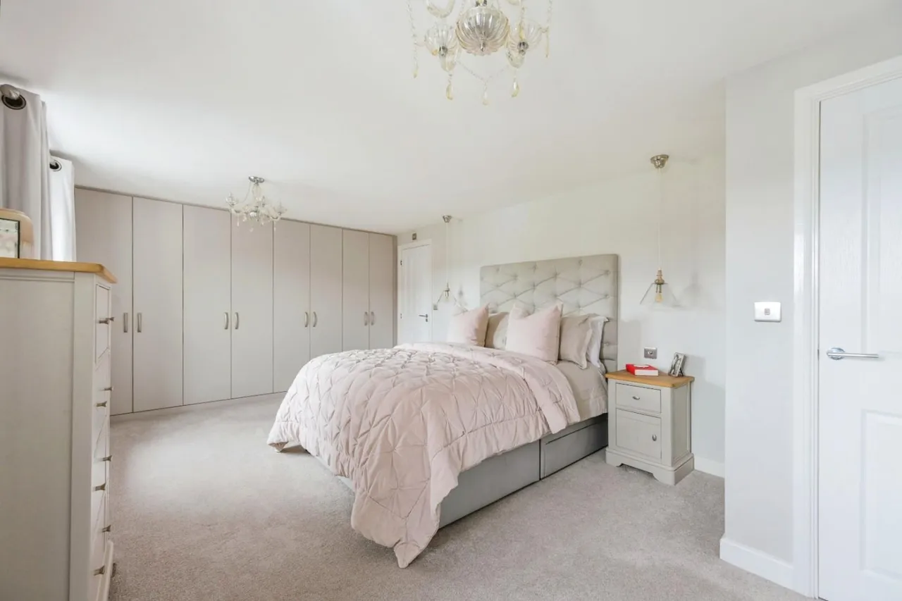 Newton Avenue, Streethay, WS13, photo 15