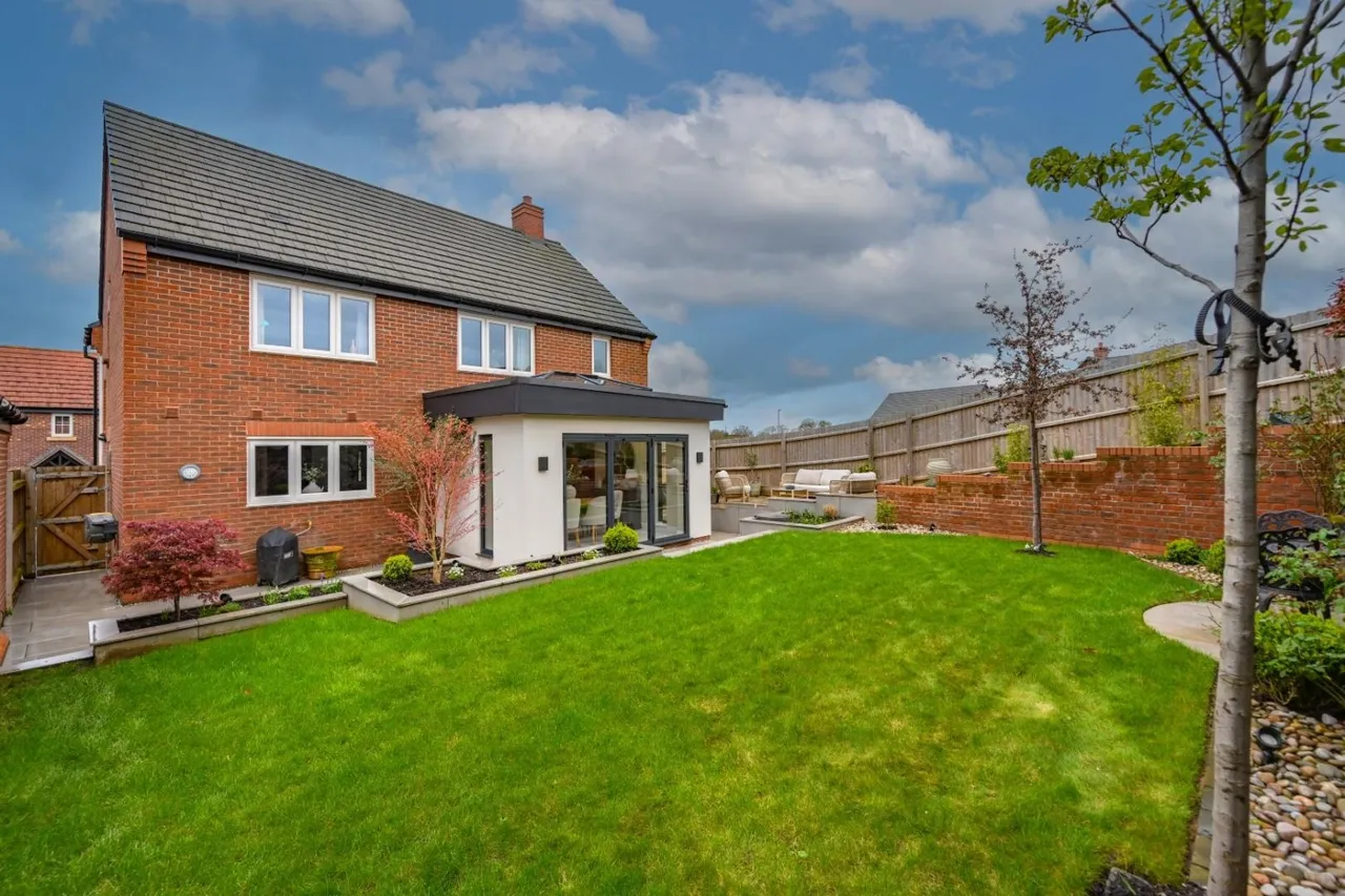 Newton Avenue, Streethay, WS13, photo 23