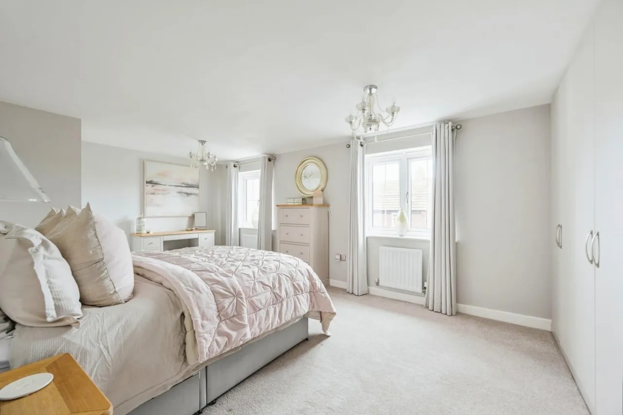 Newton Avenue, Streethay, WS13, photo 16