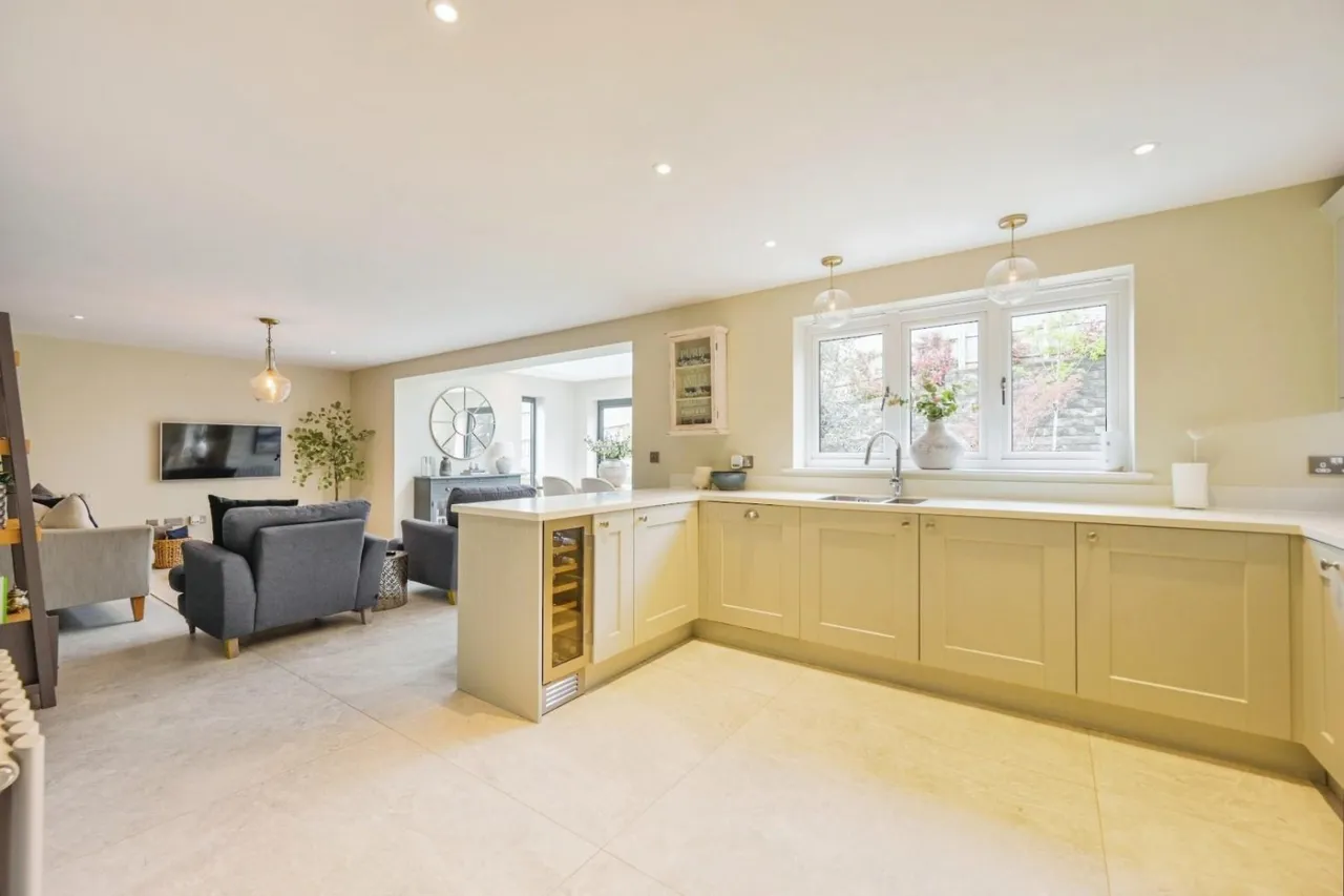 Newton Avenue, Streethay, WS13, photo 7