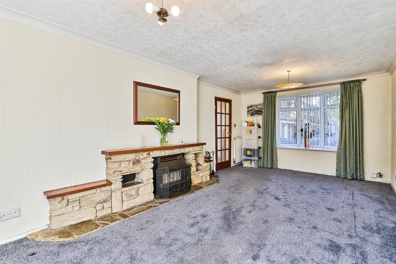 Littleton Road, Willenhall, WV12, photo 3