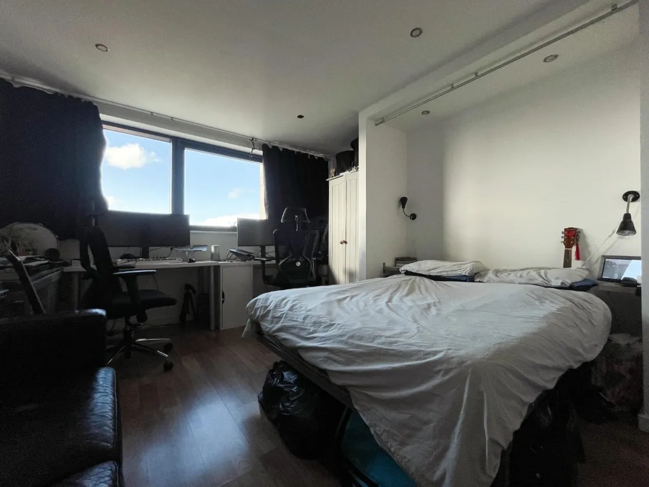 Bridgewater Place, Leeds, LS11, photo 2