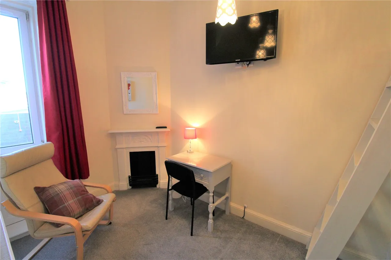 Dalry Road, Edinburgh, EH11, photo 3