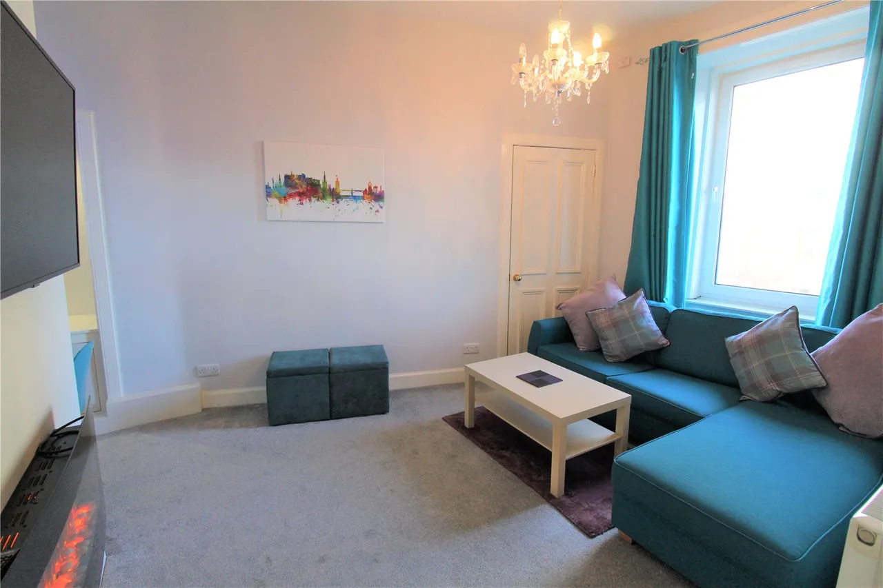 2 bed flat to rent, Dalry Road, Edinburgh, EH11