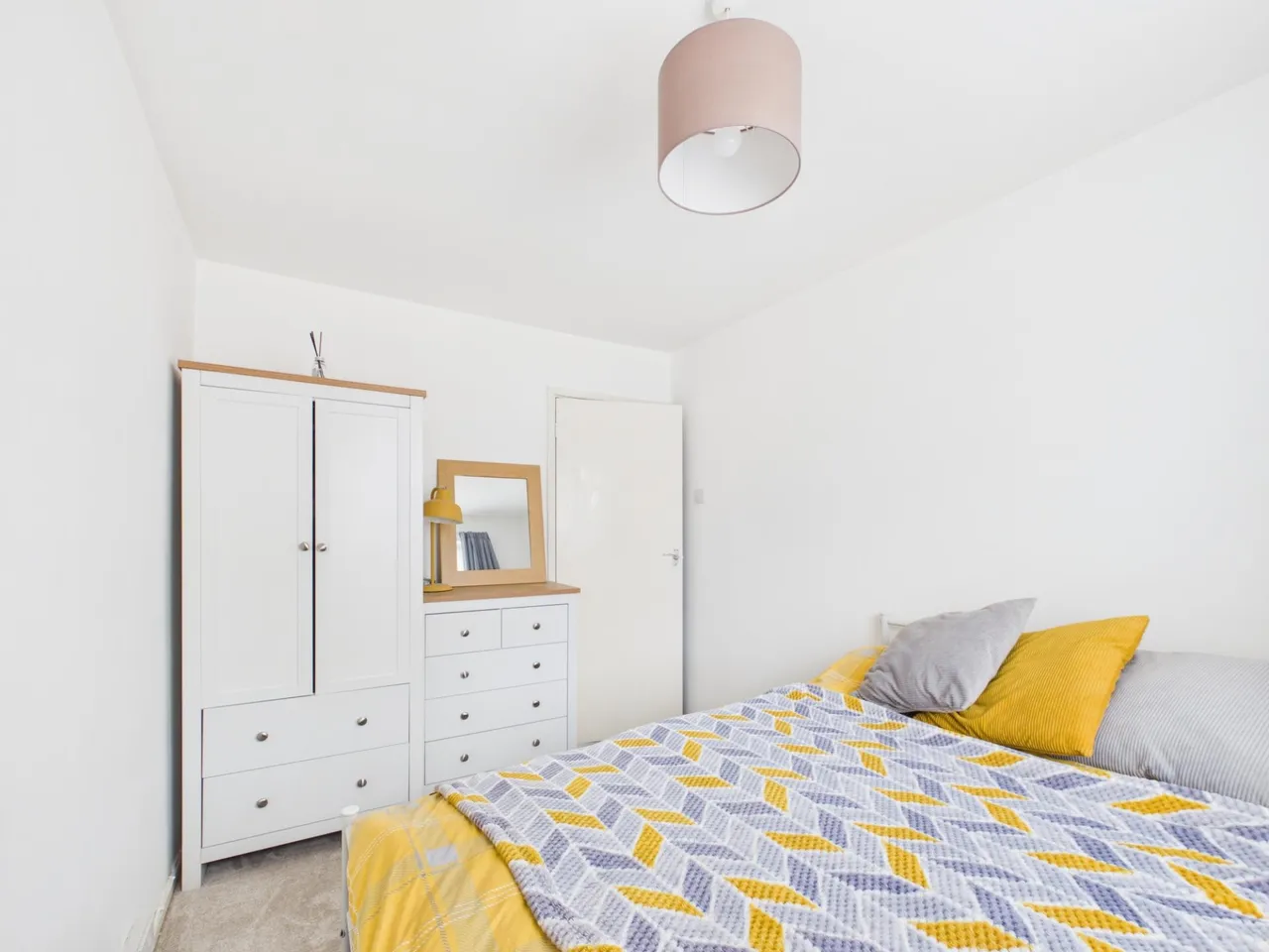 Solent Road, Drayton, PO6, photo 7