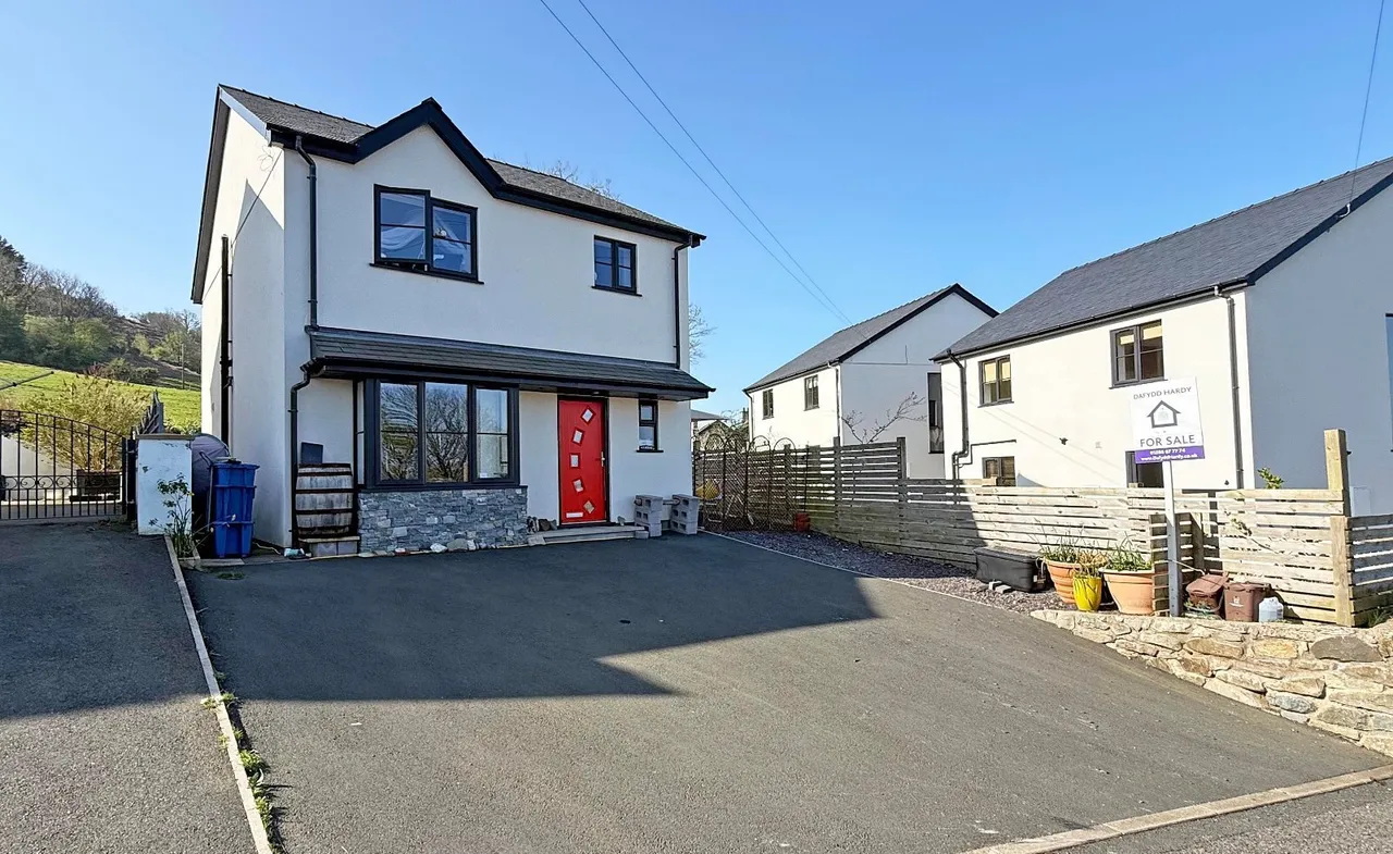 Clynnogfawr, Caernarfon, LL54, photo 2