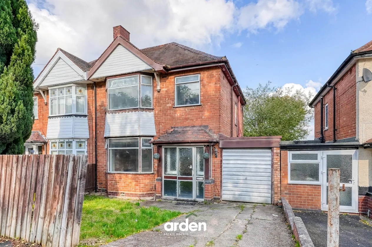 3 bed house for sale, Abbey Road, Redditch, B97