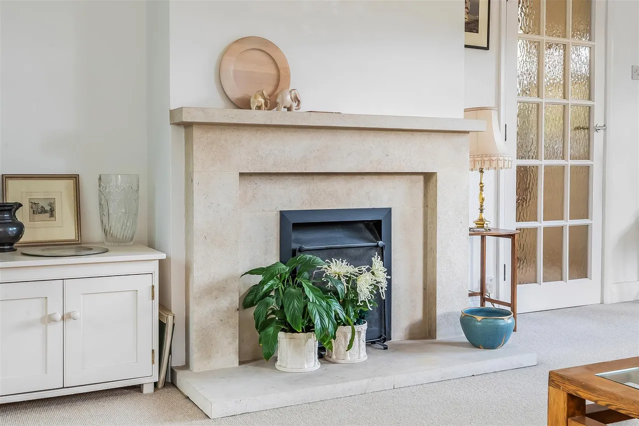 Oak Way, Ashtead, KT21, photo 4