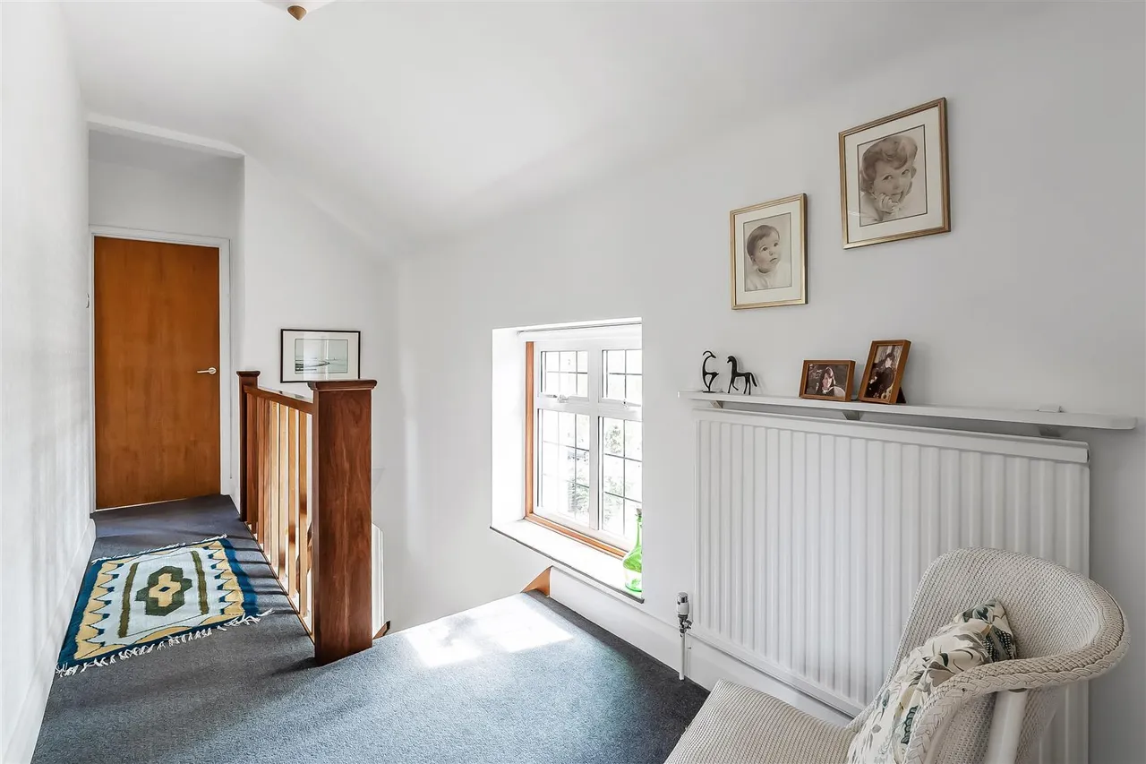 Oak Way, Ashtead, KT21, photo 16