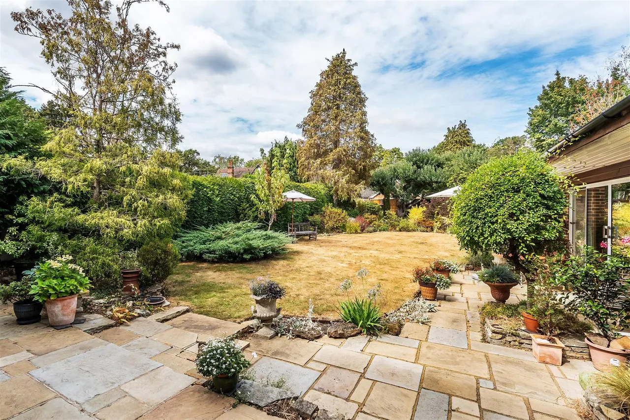 Oak Way, Ashtead, KT21, photo 24