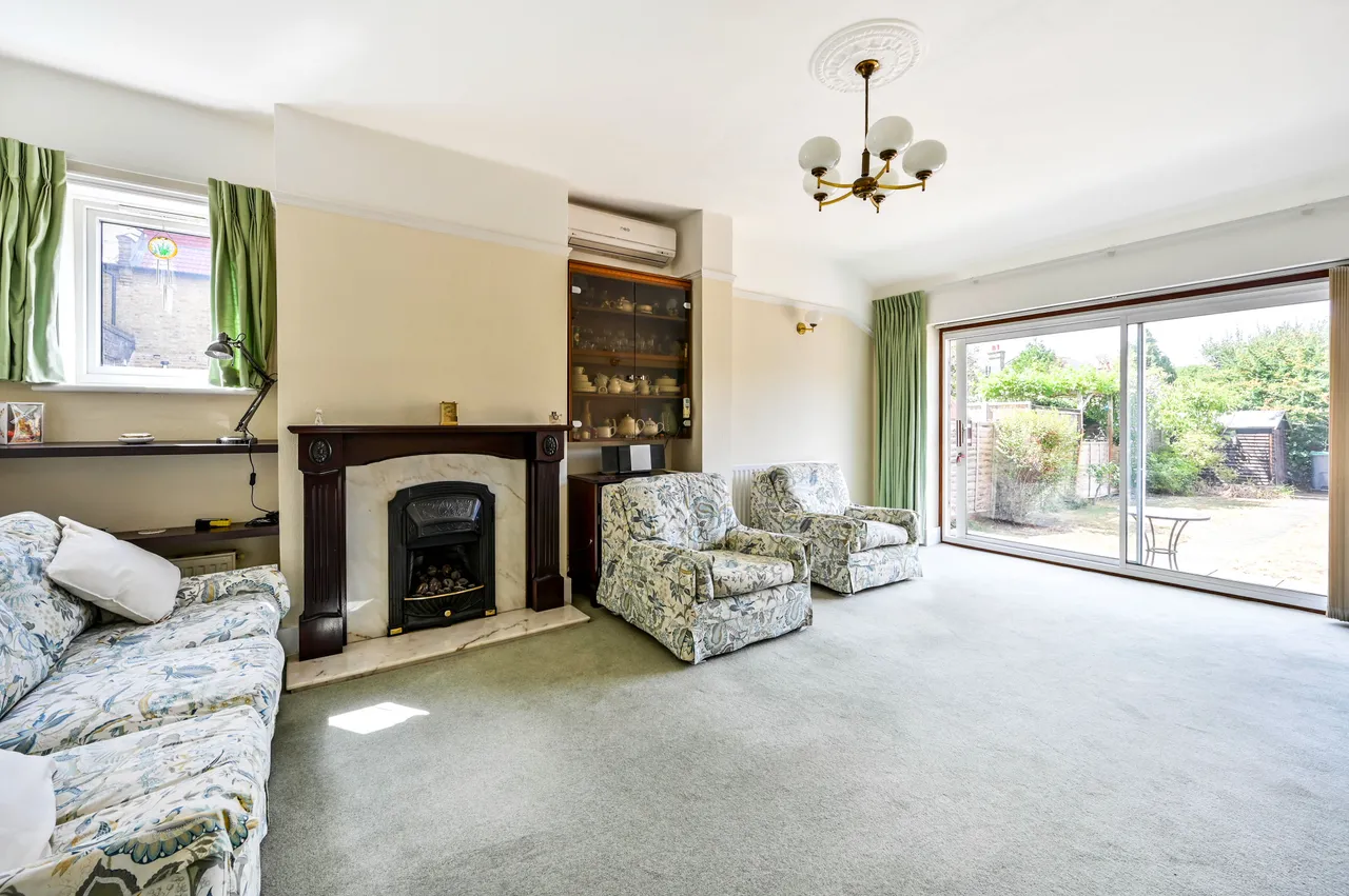 The Cot, Dickerage Lane, New Malden, photo 4