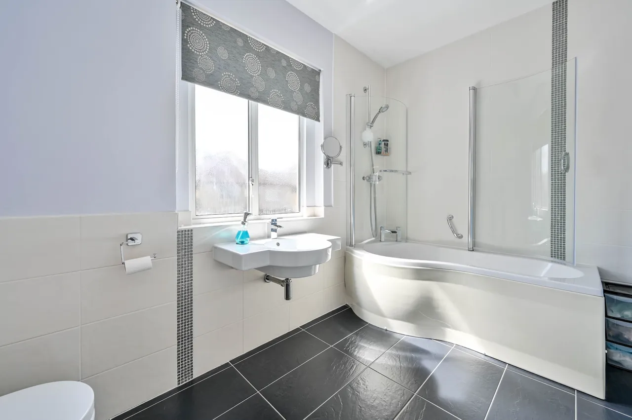 The Cot, Dickerage Lane, New Malden, photo 12
