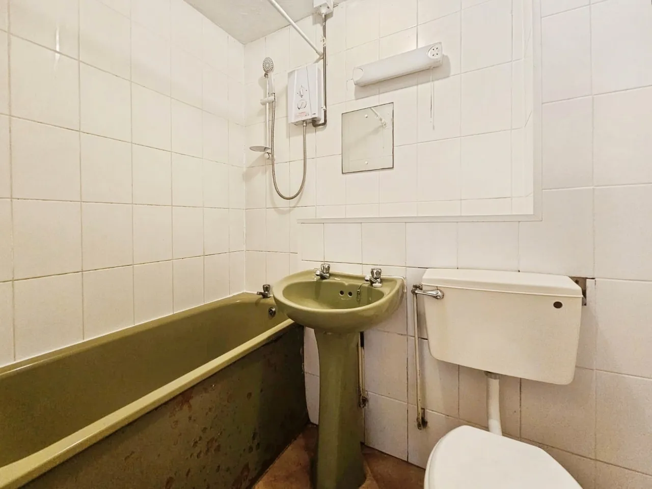 Laleham Road, Staines-upon-Thames, TW18, photo 7