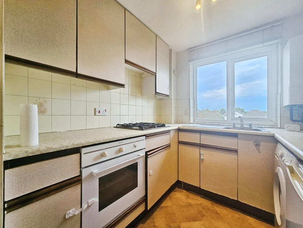 Laleham Road, Staines-upon-Thames, TW18, photo 2