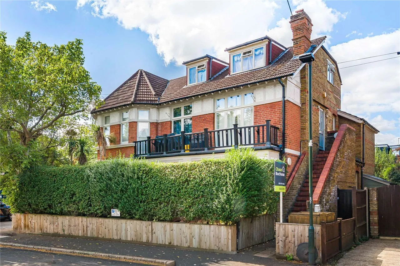 1 bed flat for sale, Queens Road, Twickenham, TW1