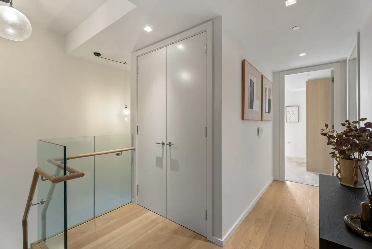 Lillie Sqaure, London, SW6, photo 12