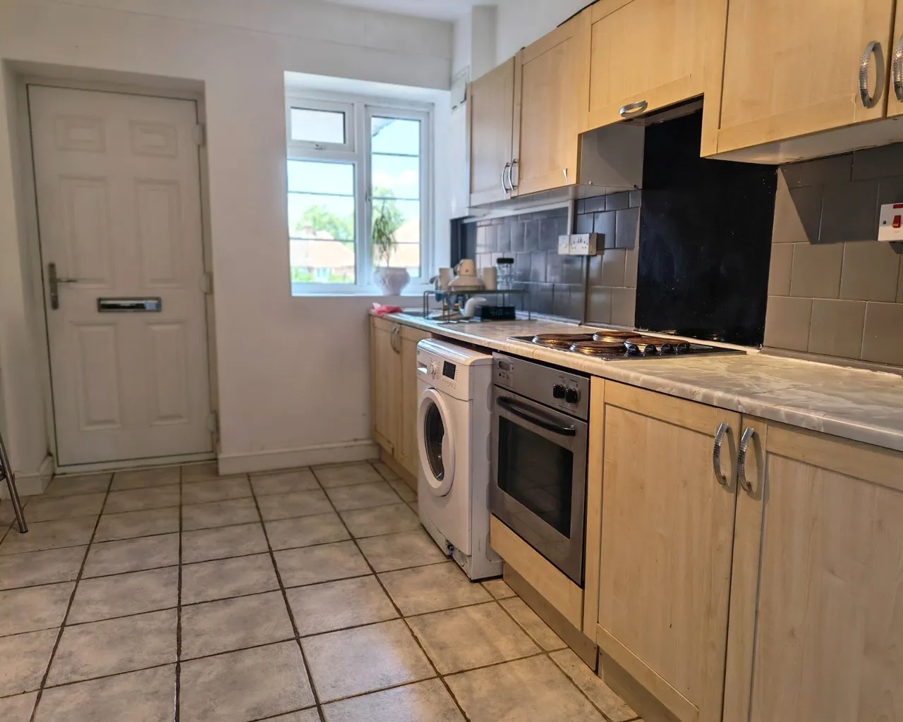 Fox Hollies Road, BIRMINGHAM, West Midlands, B27, photo 4