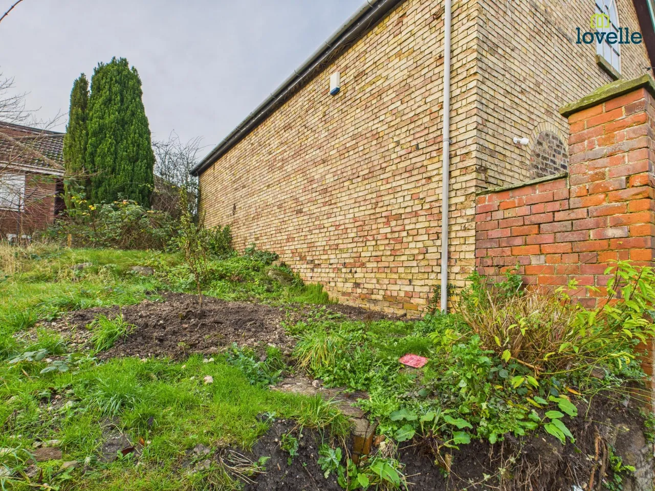 High Street, Binbrook, LN8, photo 9