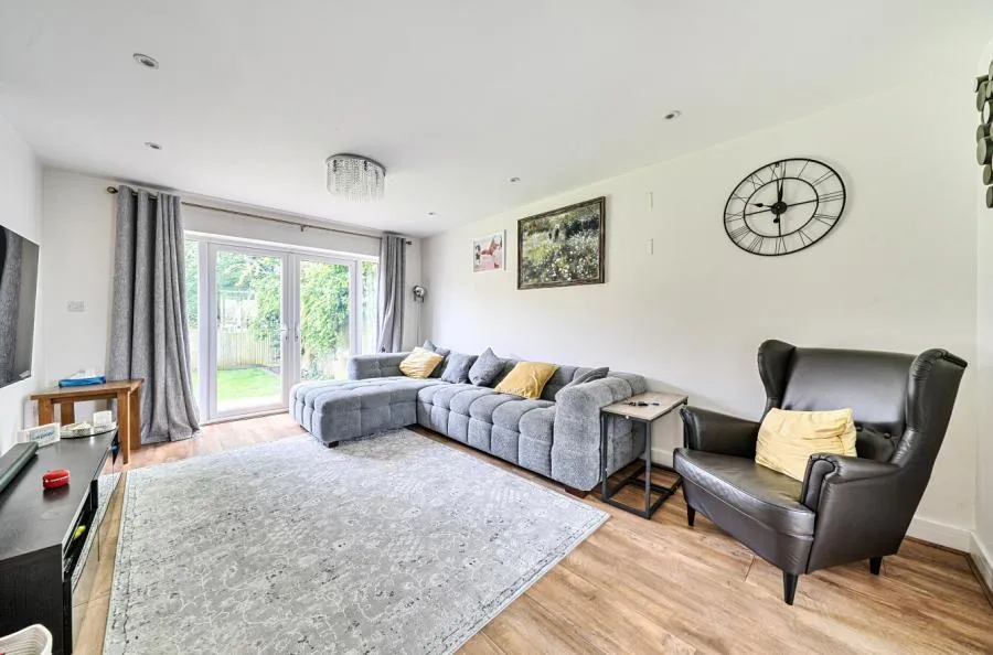 Oatlands Road, Shinfield, RG2, photo 2