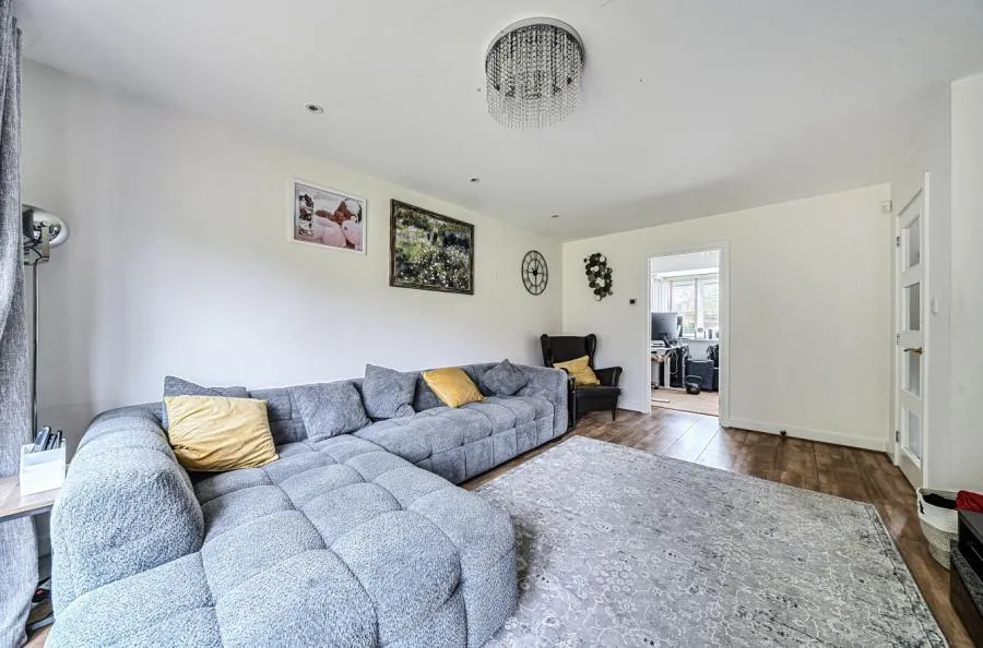Oatlands Road, Shinfield, RG2, photo 3