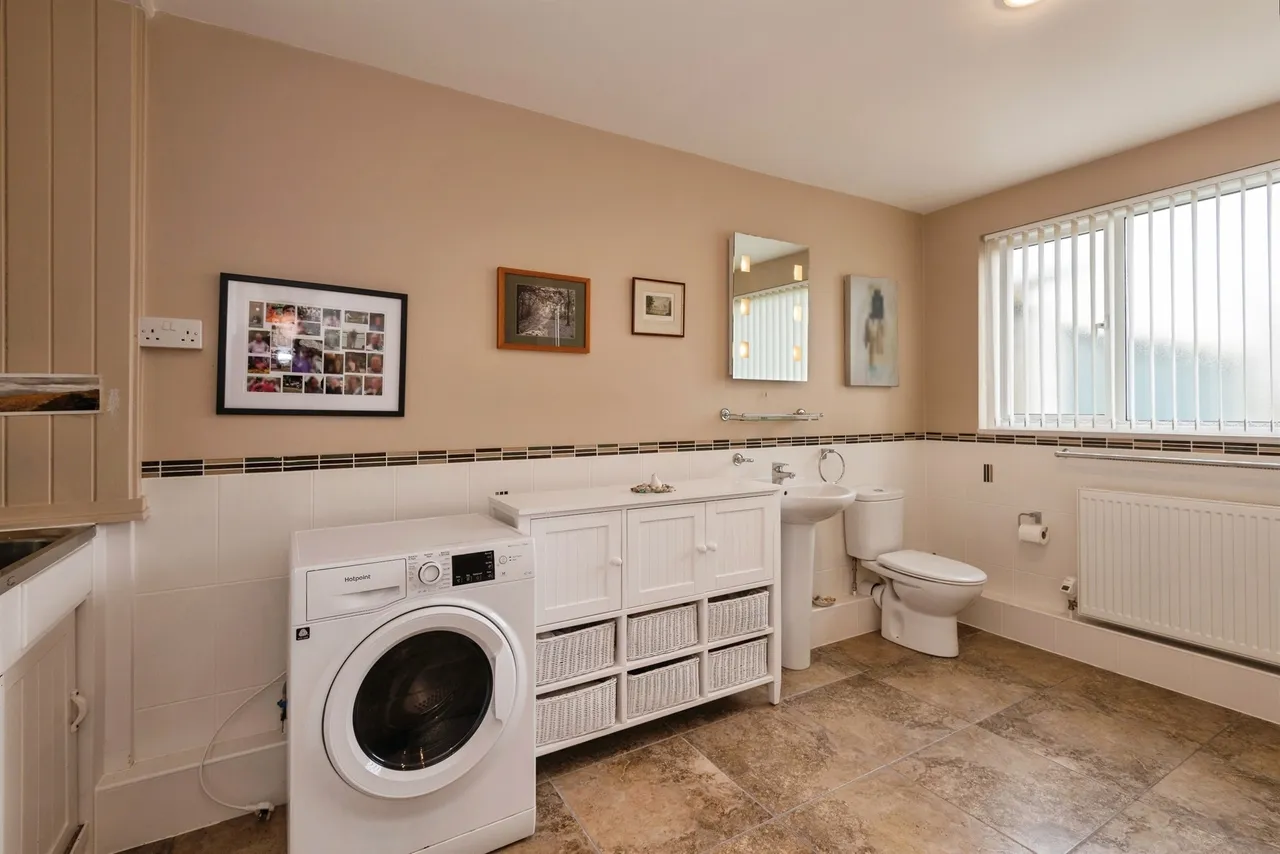 Edgemoor Road, Minehead, TA24, photo 14