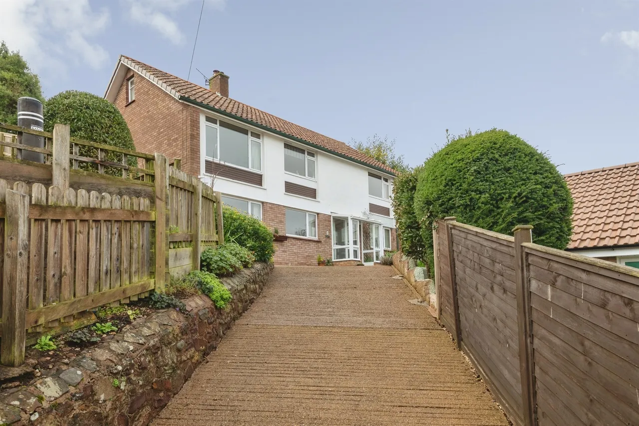 Edgemoor Road, Minehead, TA24, photo 2