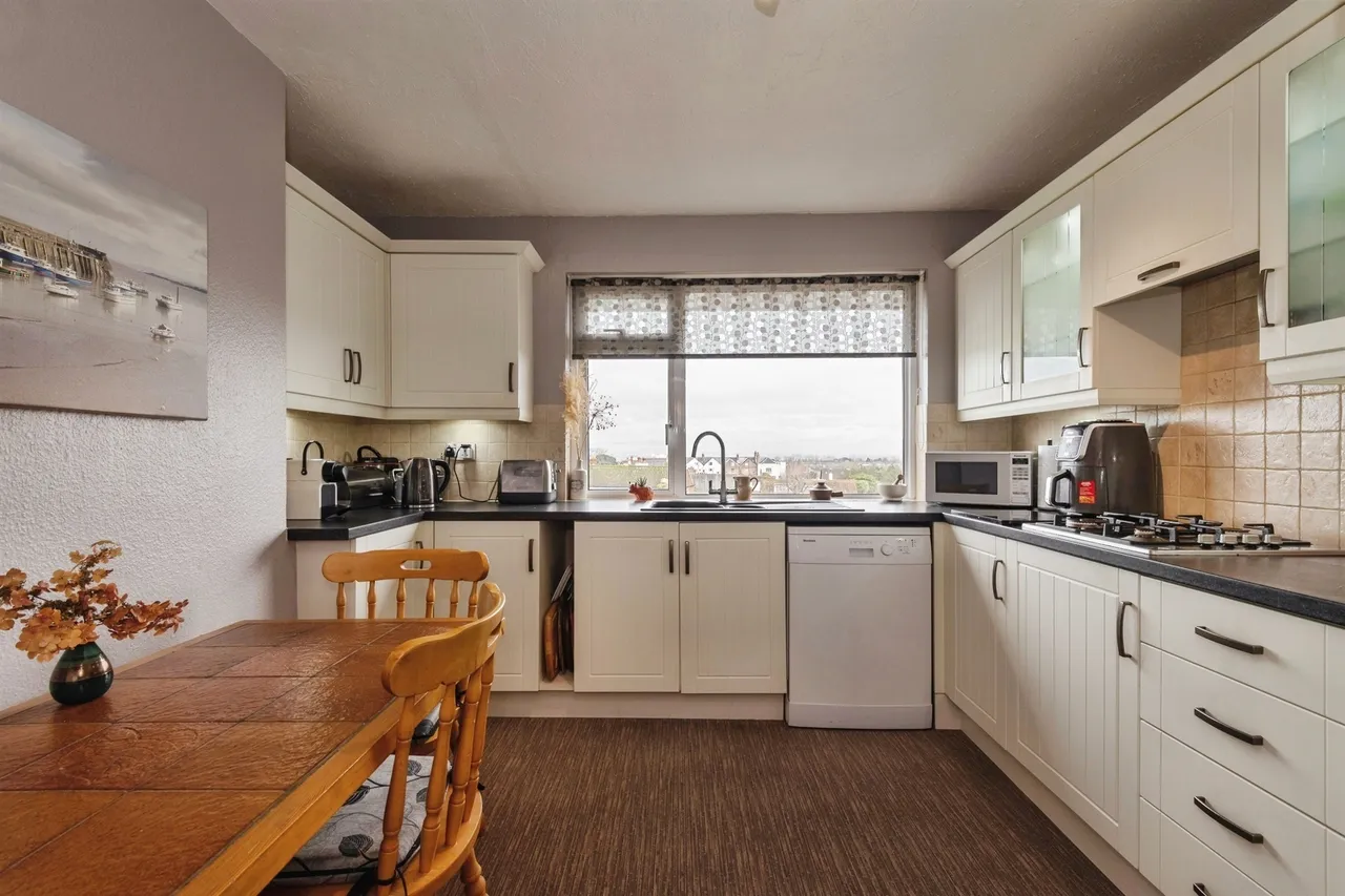 Edgemoor Road, Minehead, TA24, photo 8