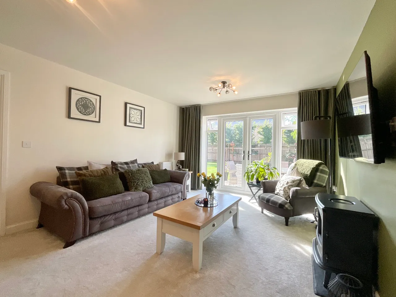 Gainsborough Drive, Henhull, CW5, photo 2