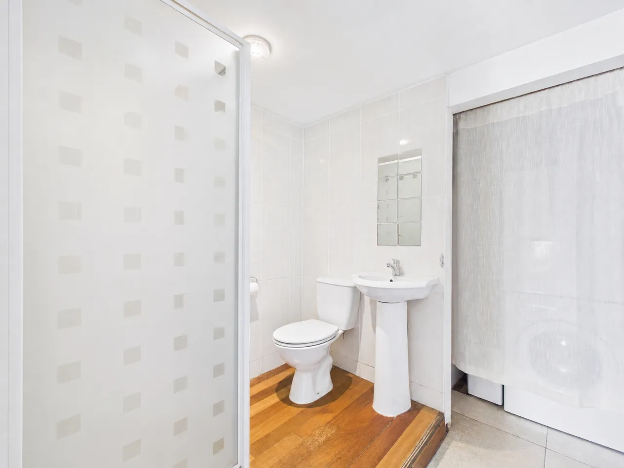 Stanley Road, Ashford, TW15, photo 25