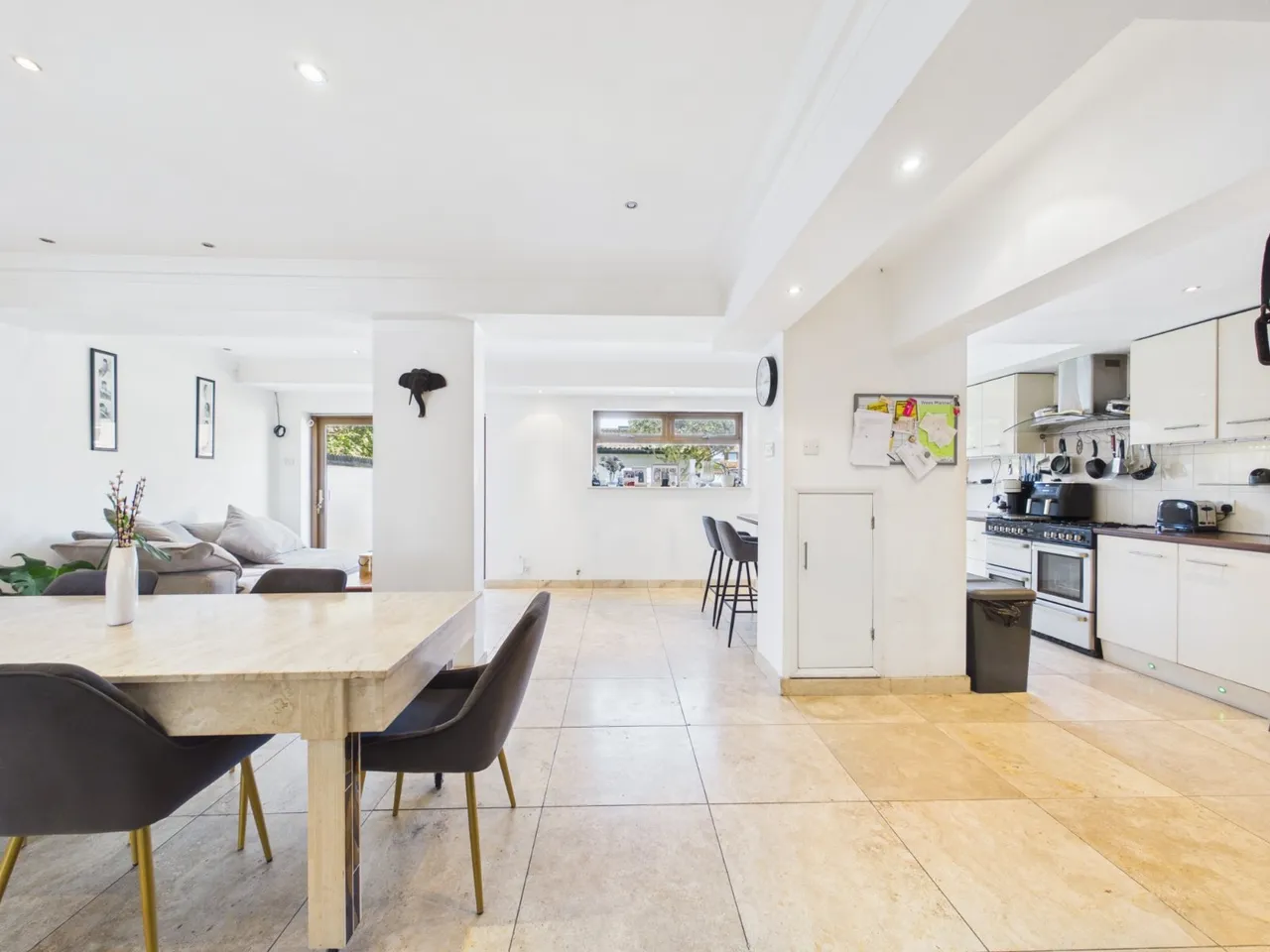 Stanley Road, Ashford, TW15, photo 16
