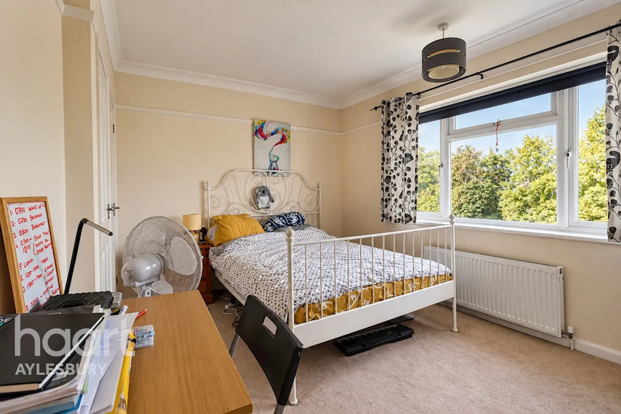 Thame Road, Aylesbury, HP21, photo 9
