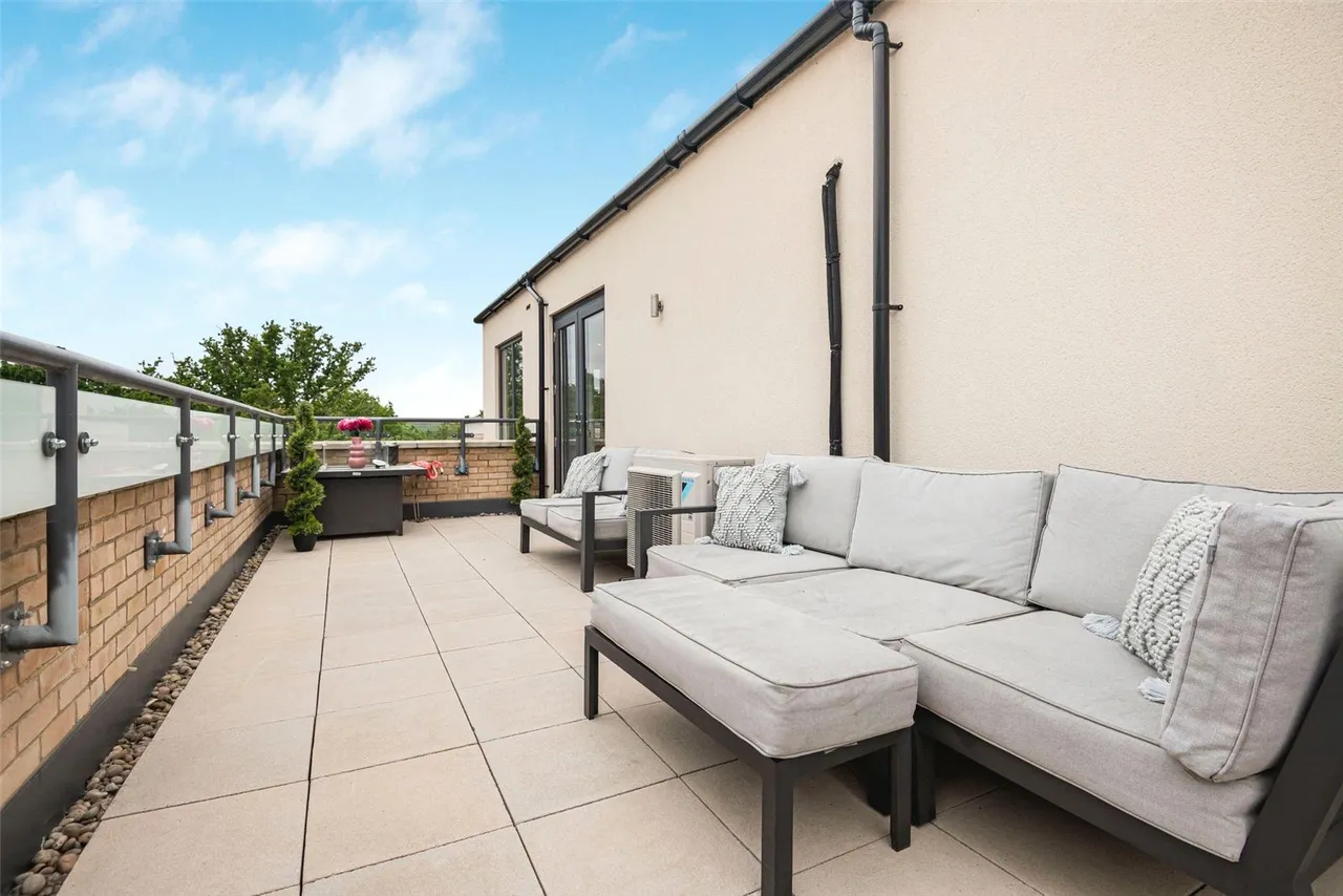 Cockfosters Road, Hadley Wood, EN4 0FN, photo 12