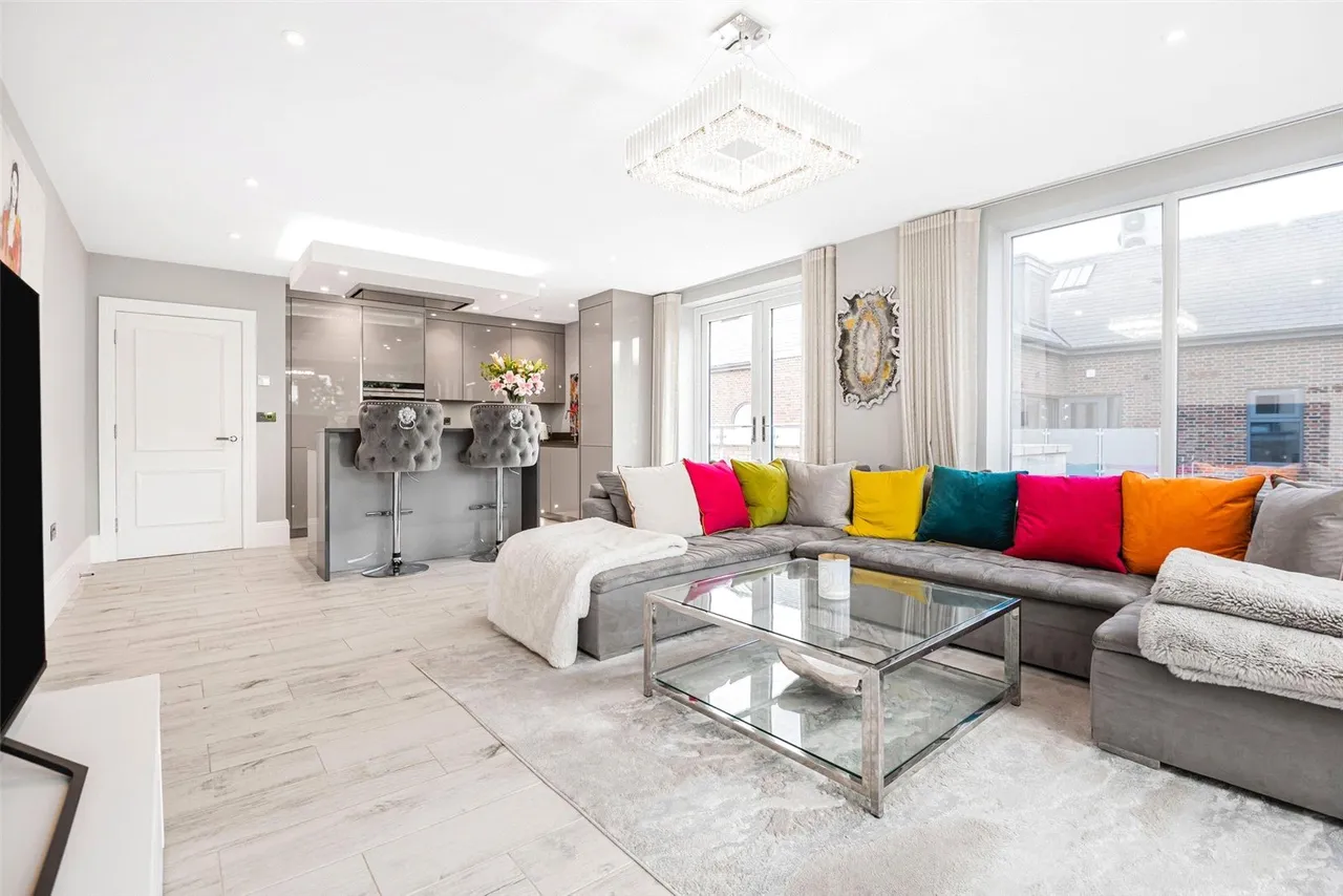2 bed flat for sale — Cockfosters Road, Hadley Wood, EN4 0FN