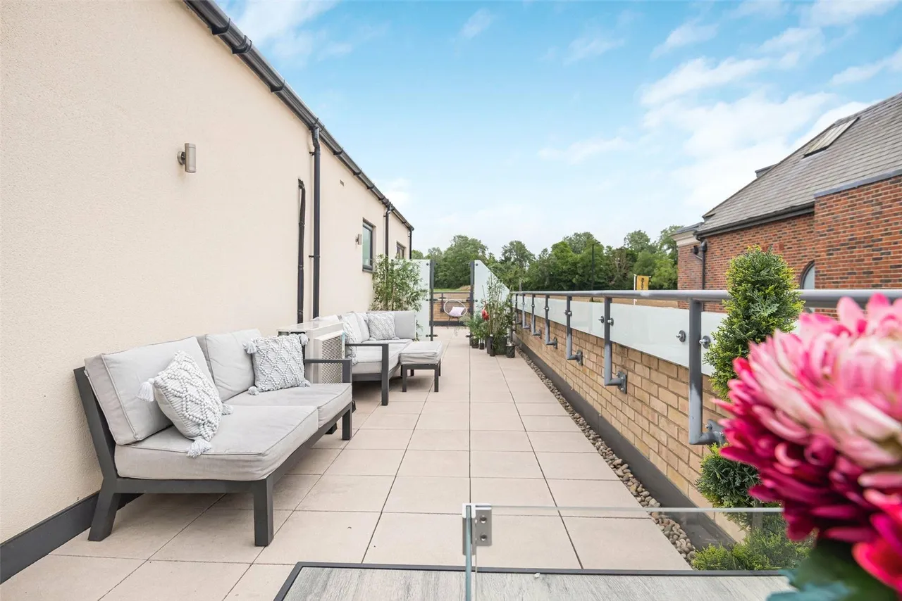 Cockfosters Road, Hadley Wood, EN4 0FN, photo 11