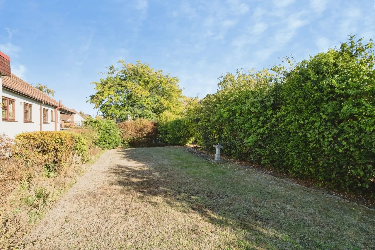 Fairview Avenue, Rainham, RM13, photo 29